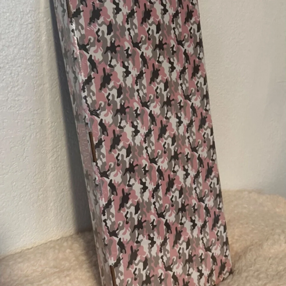 American Cat Club CardBoard Scratcher- Reversable, Files Nails, CATNIP INCLUDED